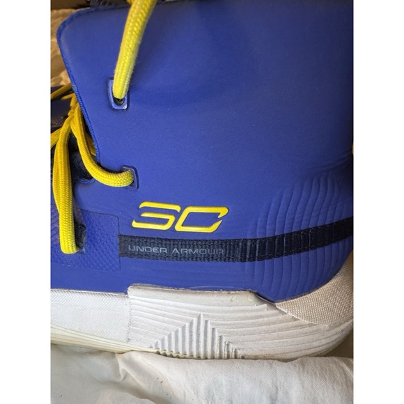 Under Armour UA SC 3Zer0 II Steph Curry Shoes Blue Yellow White Size 7.5 Mens - Picture 4 of 7
